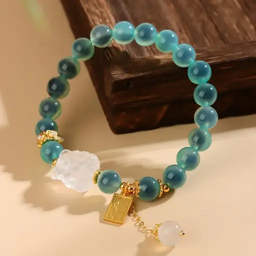 Green Sugar Heart Agate White Crystal Nine-Tailed Fox Bracelet